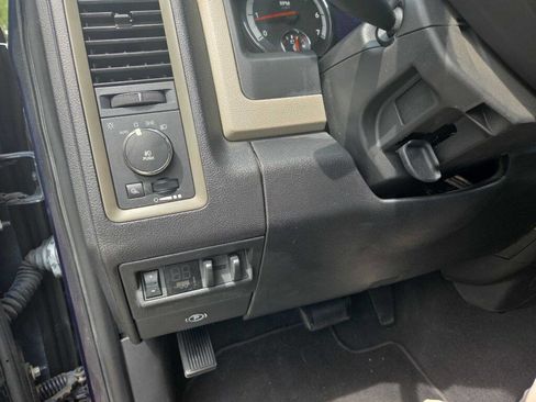 Used 2012 RAM 1500 Express image 28