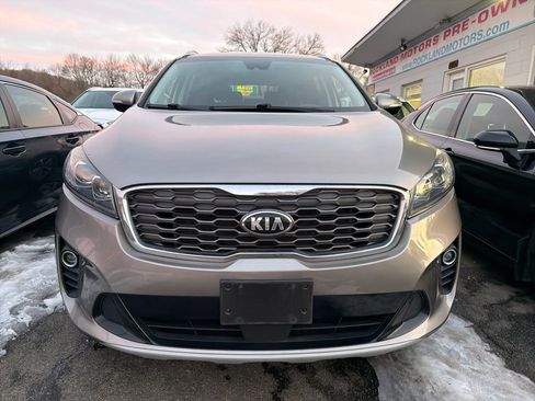Used 2019 Kia Sorento EX image 2