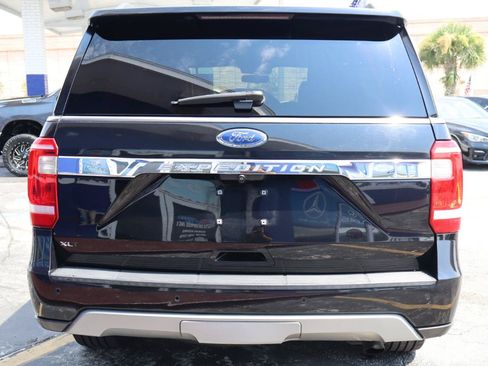 Used 2019 Ford Expedition XLT w/ Equipment Group 202A RWD image 6