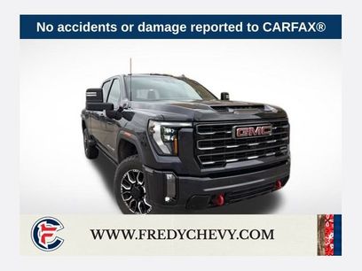 Used 2024 GMC Sierra 2500 AT4 w/ Technology Package