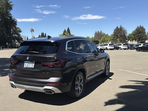 Used 2024 BMW X3 xDrive30i w/ Premium Package AWD/4WD image 13