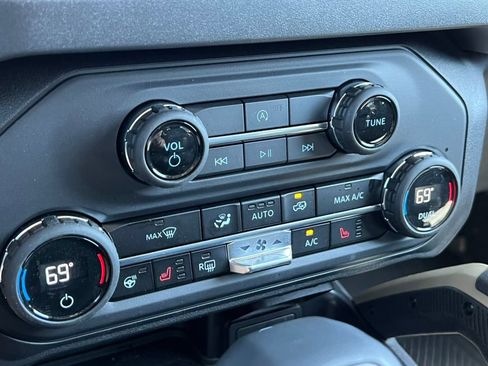 Used 2025 Ford Bronco Badlands AWD/4WD image 25