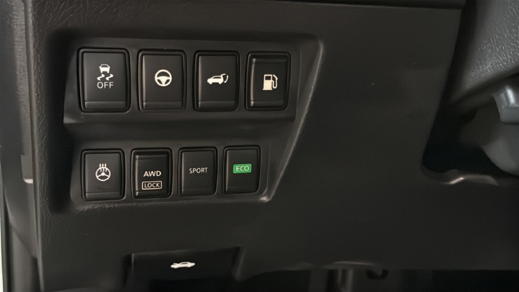 Used 2020 Nissan Rogue SL AWD/4WD image 36