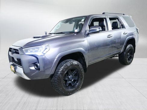Used 2020 Toyota 4Runner TRD Off-Road Premium AWD/4WD image 3