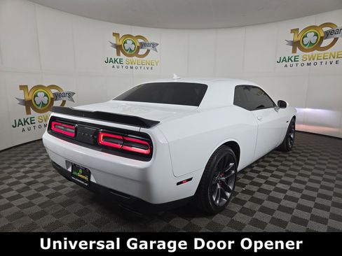 Used 2023 Dodge Challenger R/T w/ Plus Package image 9