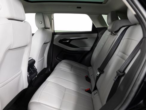 Used 2020 Land Rover Range Rover Evoque SE AWD/4WD image 18