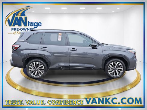 Used 2026 Subaru Forester Touring AWD/4WD image 5