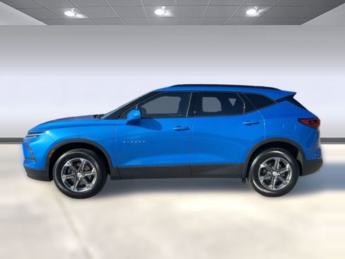 Certified 2024 Chevrolet Blazer LT w/ Convenience Package image 2