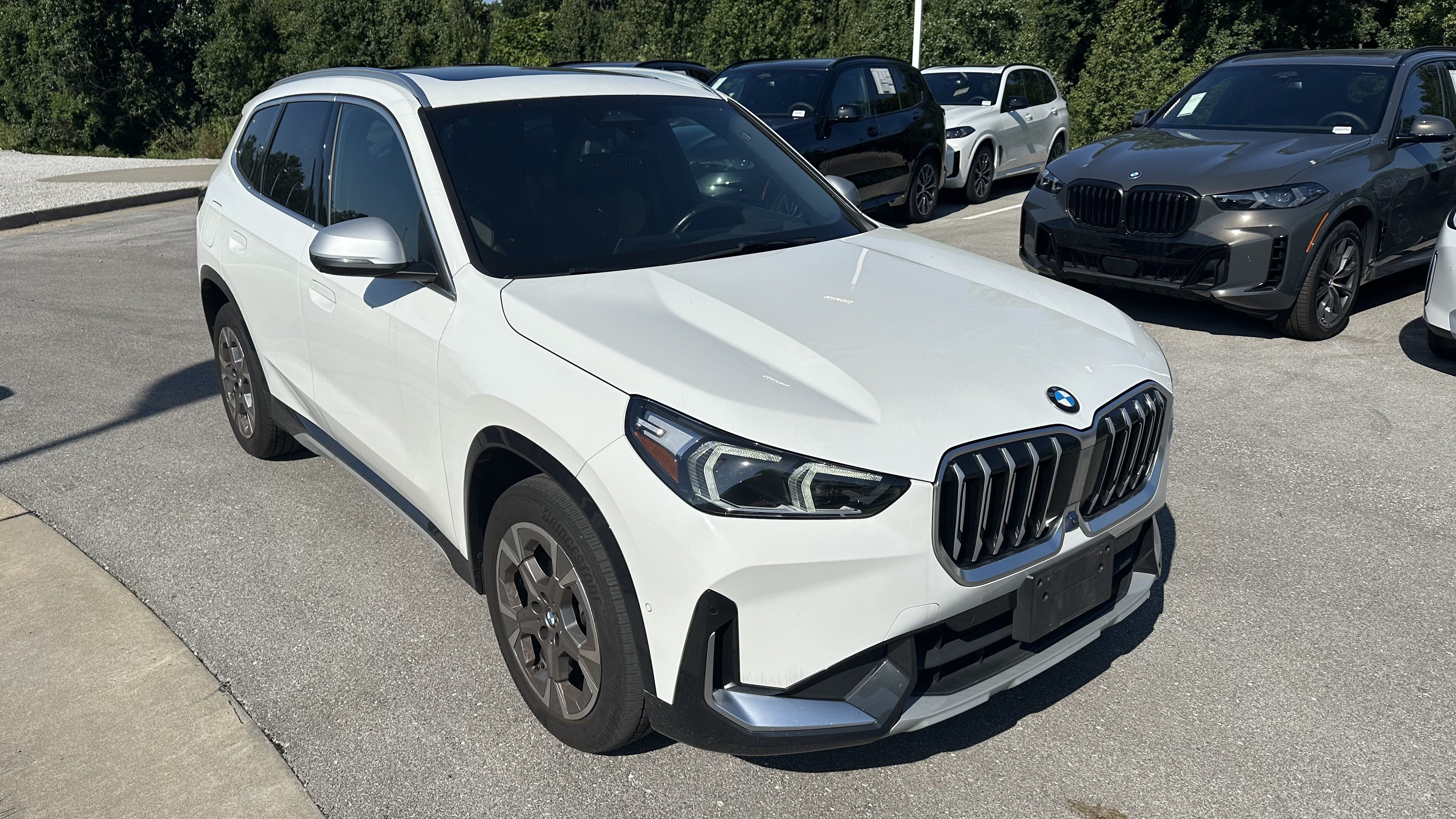 Certified 2023 BMW X1 xDrive28i w/ Premium Package AWD/4WD image 2