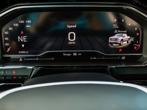 Used 2025 GMC Sierra 1500 Elevation w/ Preferred Package image 16