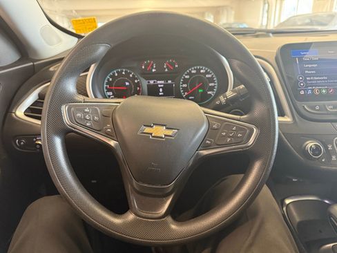 Used 2024 Chevrolet Malibu LT image 16