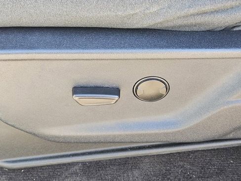 Used 2023 Ford F150 XLT image 25