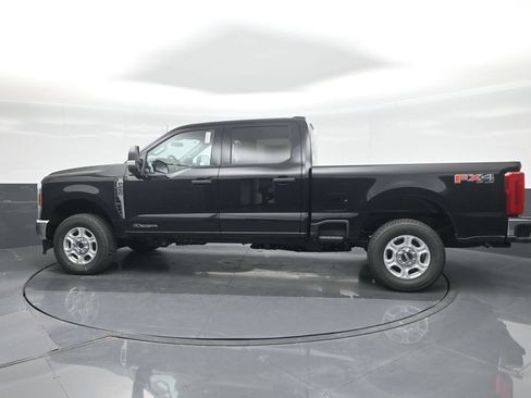 New 2026 Ford F250 XLT w/ FX4 Off-Road Package AWD/4WD image 27