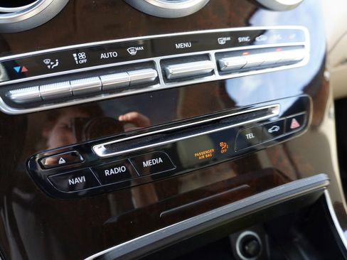 Used 2017 Mercedes-Benz GLC 300 image 18