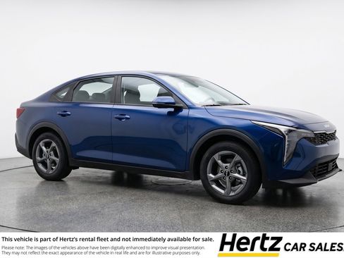 Used 2025 Kia K4 LXS image 1