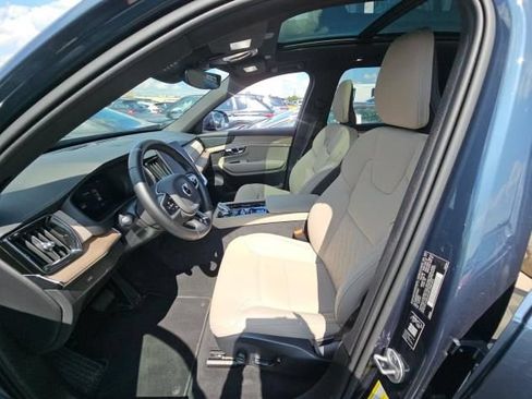 Used 2026 Volvo XC90 B6 Plus AWD/4WD image 5