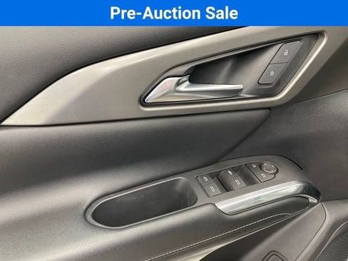 Certified 2024 Chevrolet Traverse LT image 9