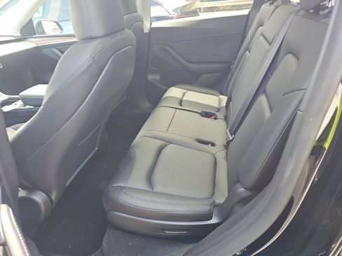 Used 2023 Tesla Model Y Long Range AWD/4WD image 8