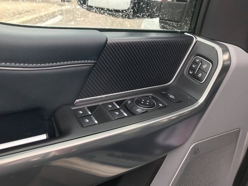 Certified 2024 Ford F450 Limited w/ FX4 Off-Road Package image 6