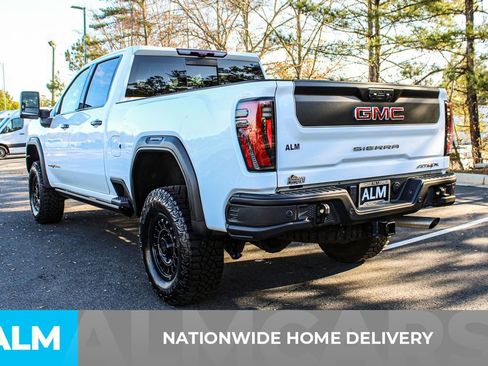 Used 2024 GMC Sierra 2500 AT4X w/ AT4X AEV Edition image 5