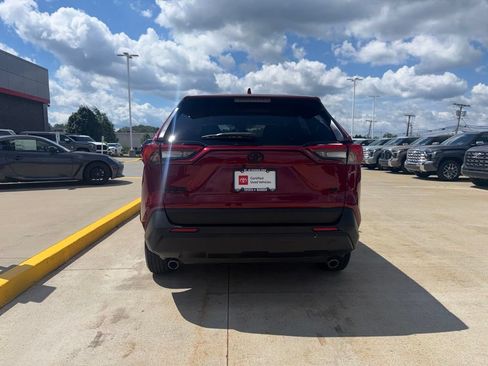 Used 2023 Toyota RAV4 LE FWD image 6
