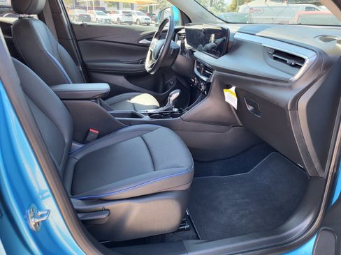 Used 2025 Buick Encore GX Sport Touring image 12