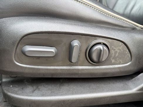 Certified 2023 Chevrolet Traverse Premier image 14