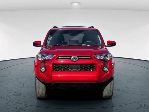 Used 2021 Toyota 4Runner SR5 image 10