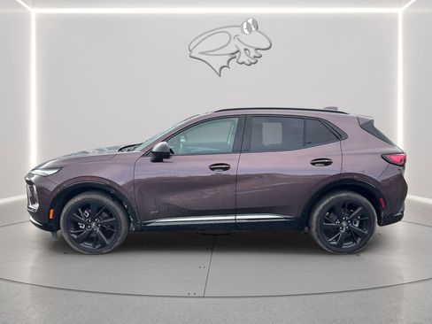 Used 2024 Buick Envision Sport Touring image 3