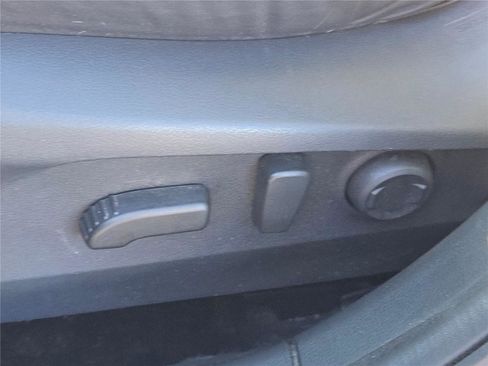 Used 2022 Subaru Outback Premium image 26