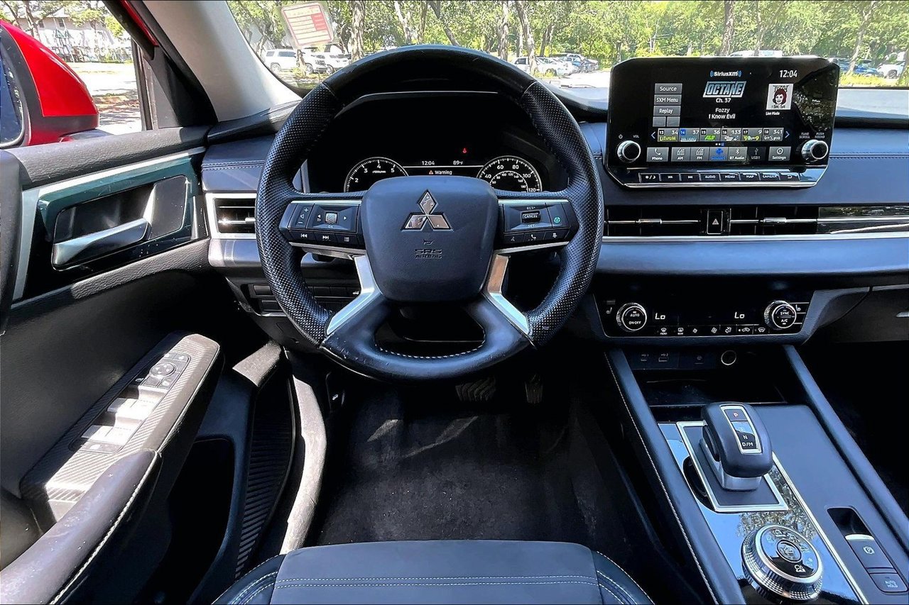 Used 2022 Mitsubishi Outlander SE AWD/4WD image 8