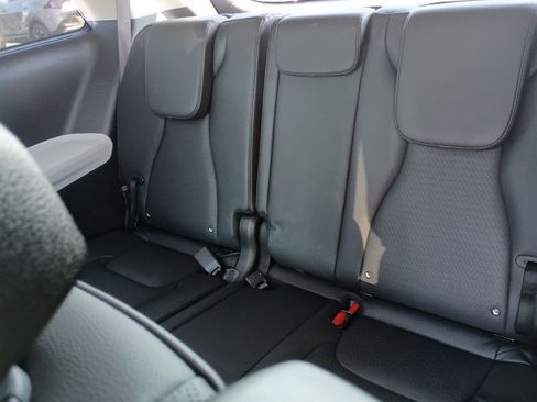 Used 2024 Kia Carnival SX Prestige image 30