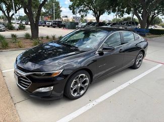 Used 2020 Chevrolet Malibu LT FWD video 1