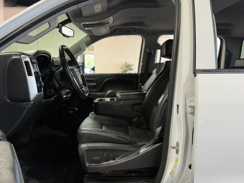 Used 2016 GMC Sierra 2500 SLT w/ Duramax Plus Package AWD/4WD image 12