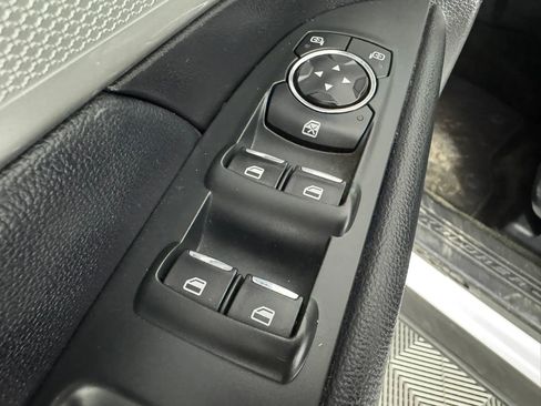 Used 2016 Ford Explorer XLT w/ Equipment Group 202A AWD/4WD image 44