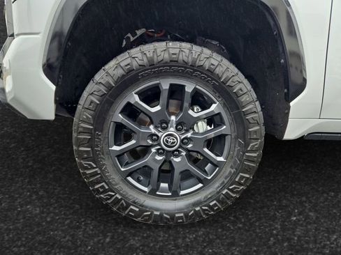 Used 2024 Toyota Tundra Platinum image 4