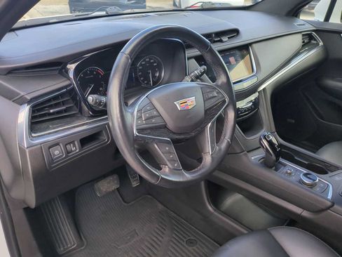 Used 2022 Cadillac XT5 Premium Luxury FWD image 10