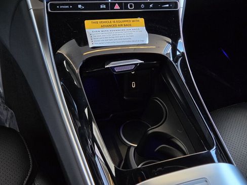 New 2026 Mercedes-Benz GLC 300 image 12