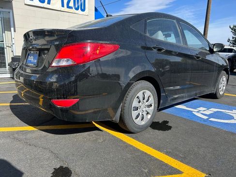 Used 2015 Hyundai Accent GLS FWD image 5