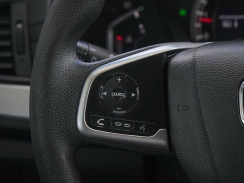 Used 2018 Honda CR-V LX image 17