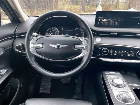 Used 2025 Genesis GV70 2.5T image 5