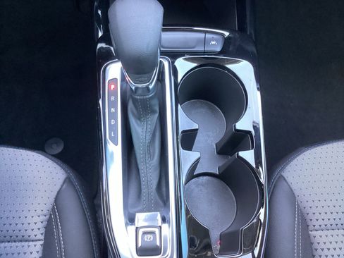 Used 2025 Chevrolet Trax LT w/ Driver Confidence Package image 25