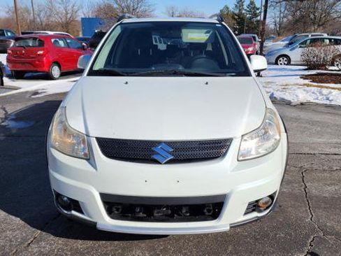 Used 2008 Suzuki SX4 Touring AWD image 5