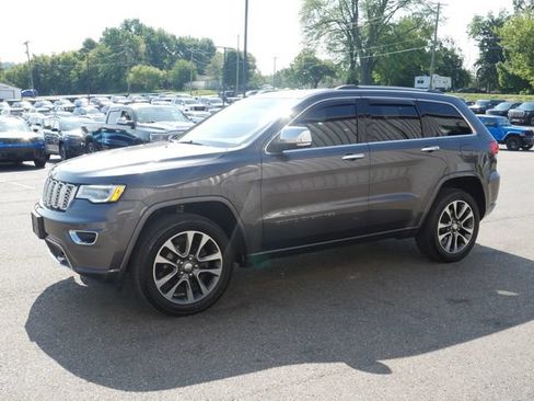 Used 2018 Jeep Grand Cherokee Overland AWD/4WD image 8