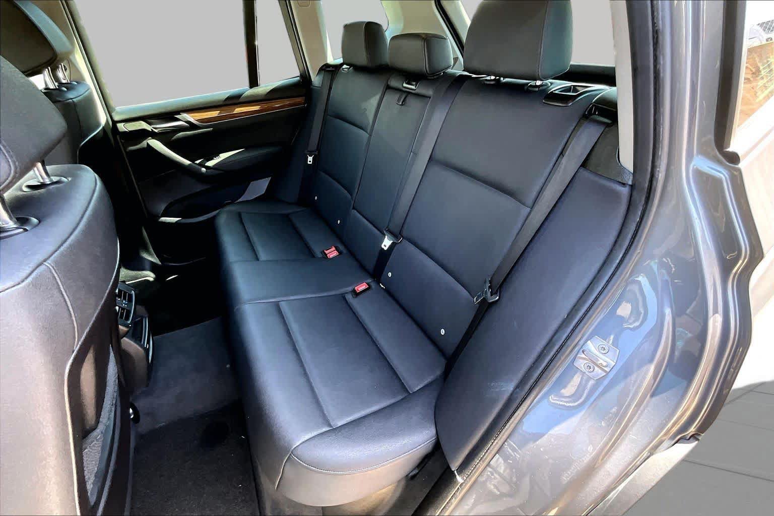 Used 2017 BMW X3 sDrive28i RWD image 19