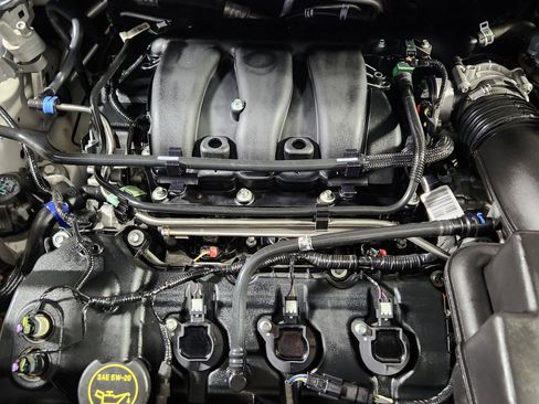 Used 2019 Ford Explorer XLT w/ Equipment Group 201A image 36