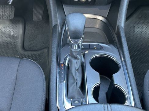 Used 2024 Chevrolet Malibu LT image 17