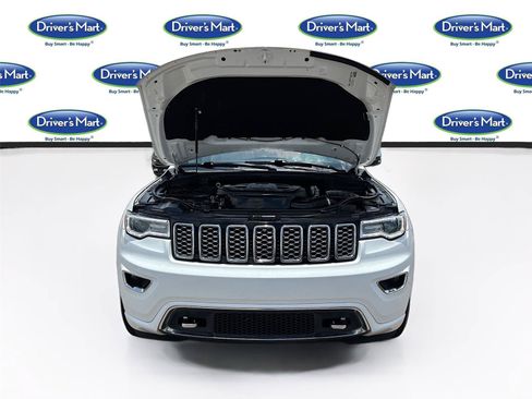 Used 2020 Jeep Grand Cherokee Overland w/ Interior Metal Package AWD/4WD image 34