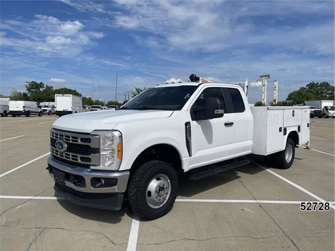 Used 2023 Ford F350 XL w/ XL Chrome Package AWD/4WD image 1