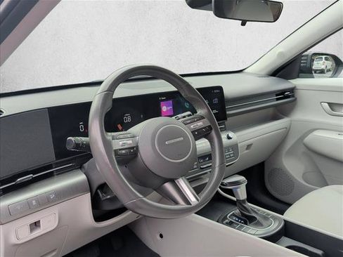 Certified 2024 Hyundai Kona SEL AWD/4WD image 9